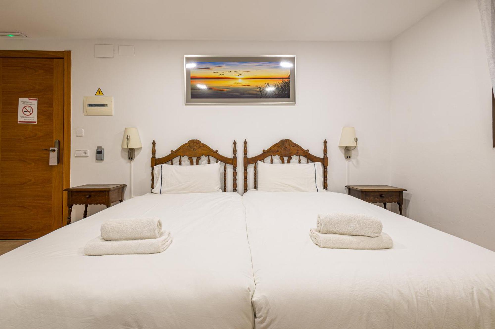 Hotel Llar De Capitans Masnou Ngoại thất bức ảnh