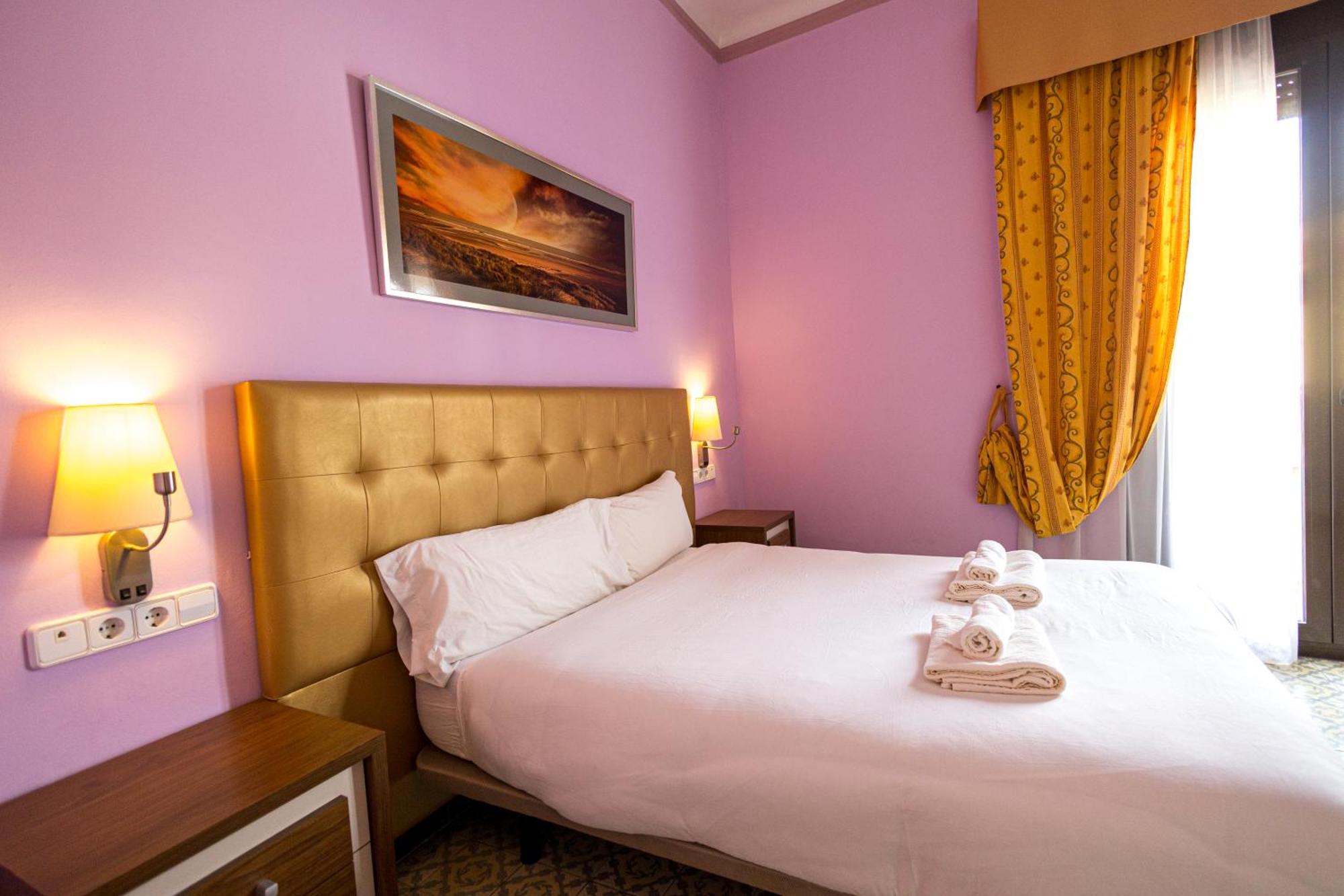 Hotel Llar De Capitans Masnou Ngoại thất bức ảnh