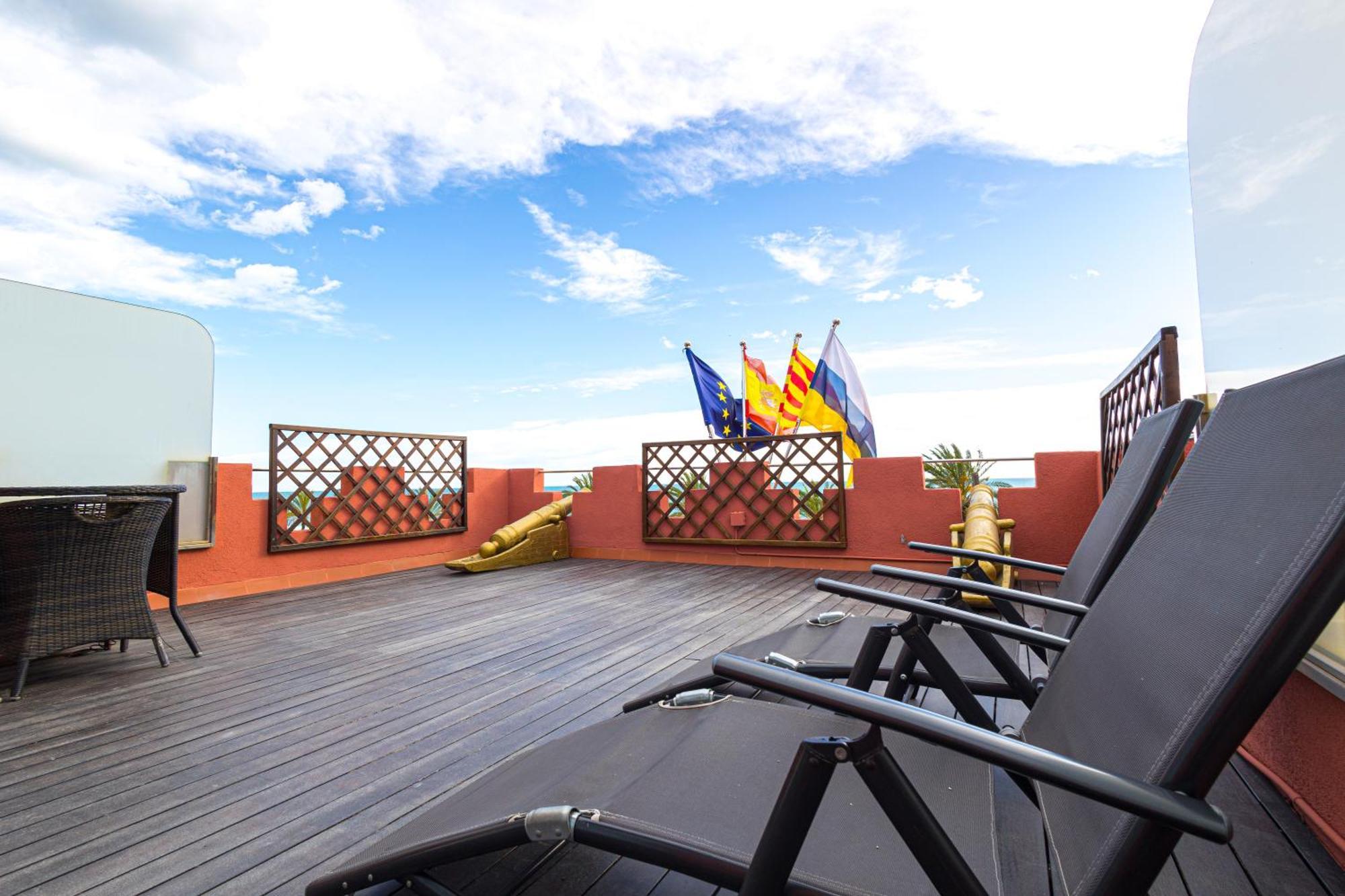 Hotel Llar De Capitans Masnou Ngoại thất bức ảnh