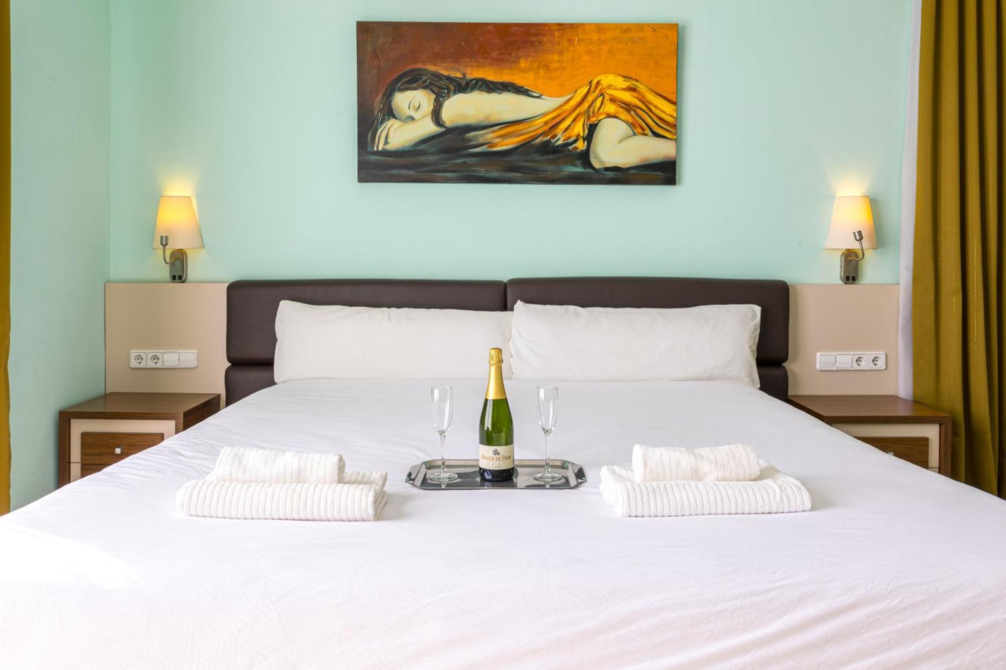 Hotel Llar De Capitans Masnou Ngoại thất bức ảnh