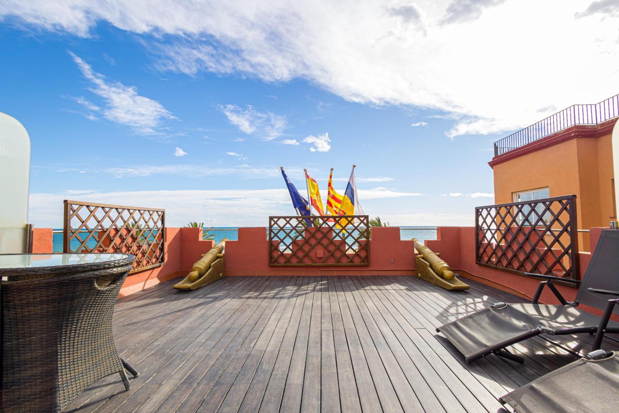 Hotel Llar De Capitans Masnou Ngoại thất bức ảnh